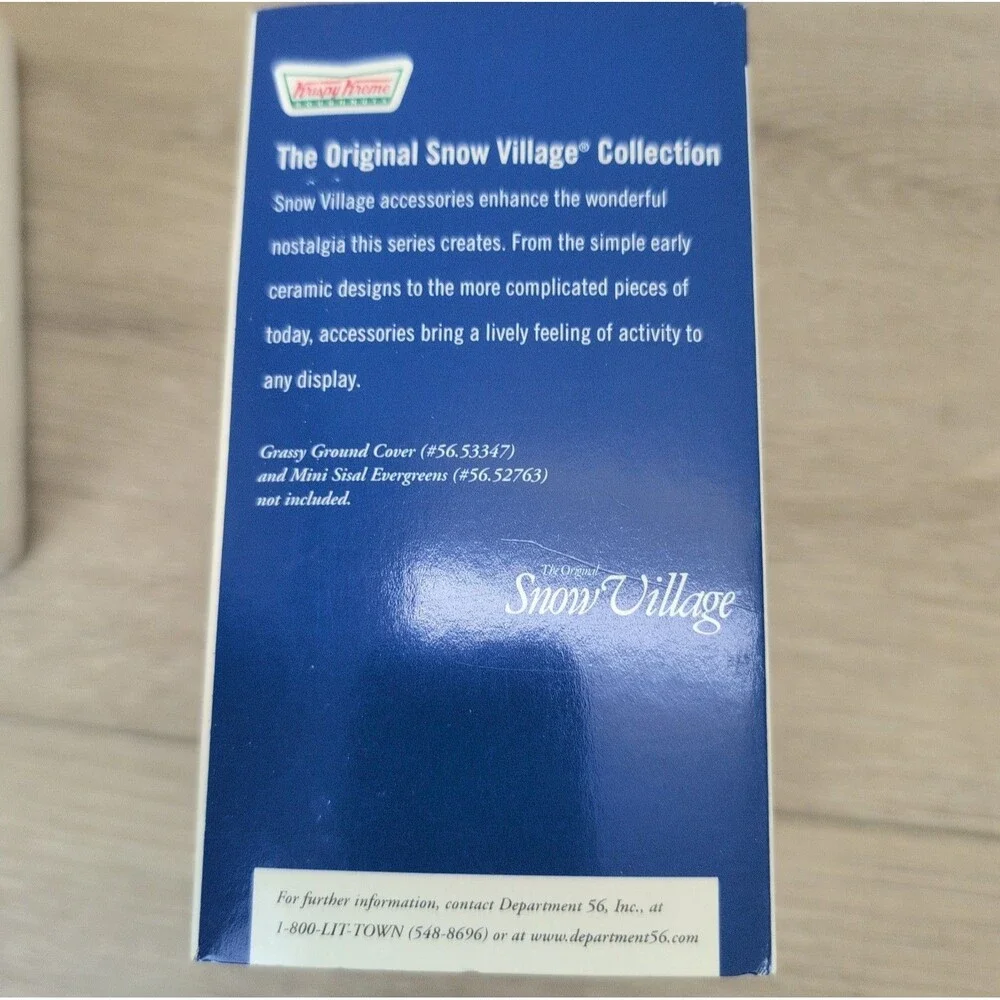 Department 56 Snow Village College Kids at Krispy Kreme #55153 Retired Boxed